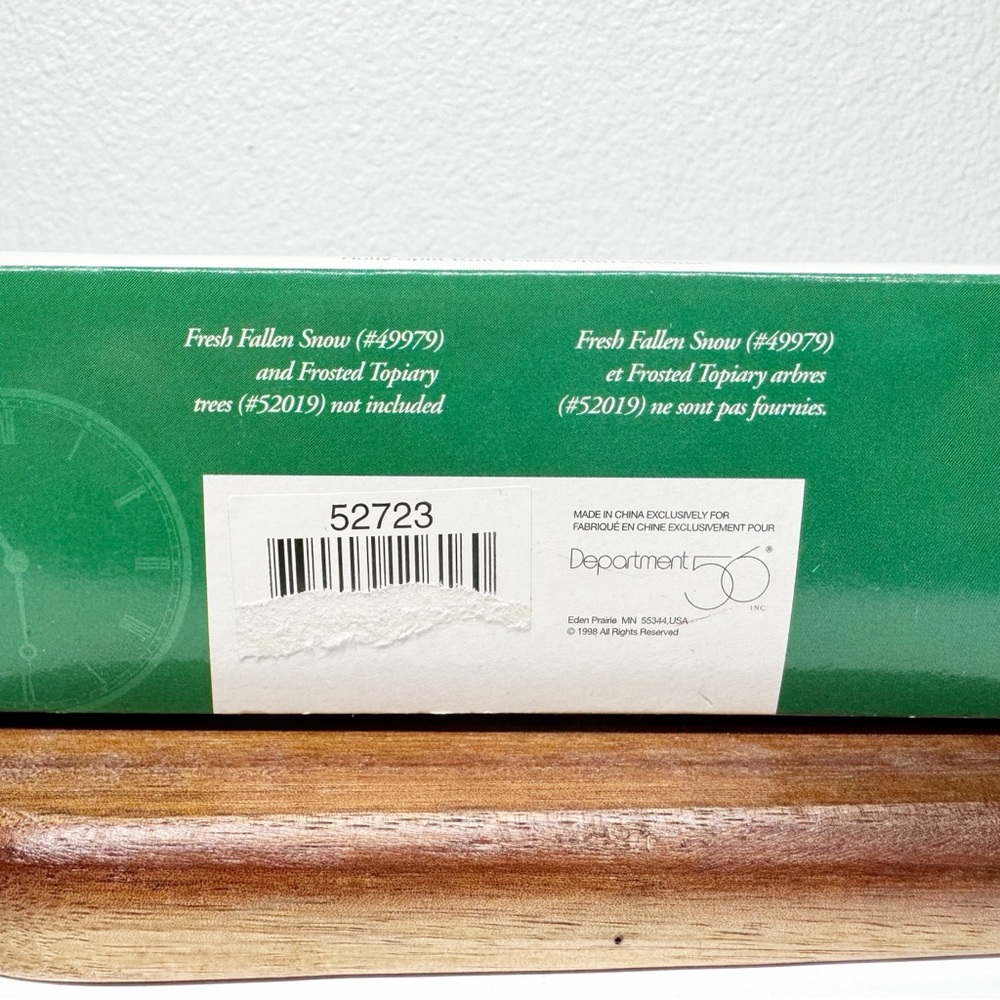 Vtg Retired Dept 56 Holly Split Rail Fence with Children Village Accessories - Picture 15 of 16